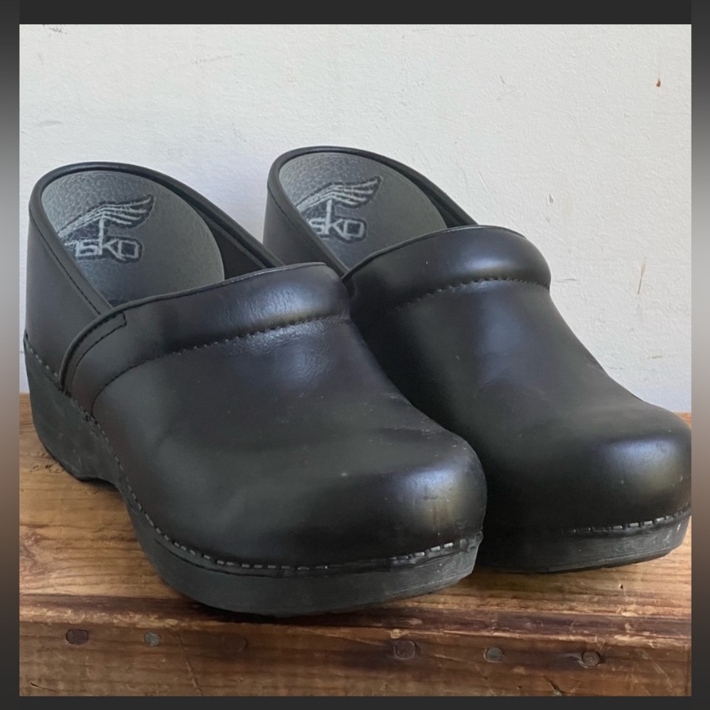 Dansko Xp Professional Clog, Size 40 - image 2
